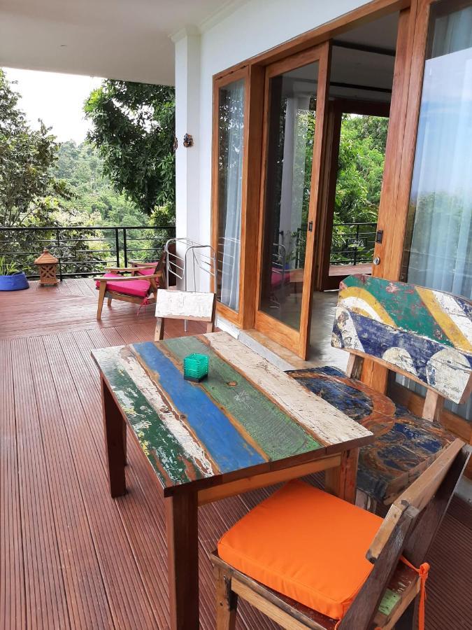 Liri Villa - Ocean, Hills, Valley View Lovina  Luaran gambar
