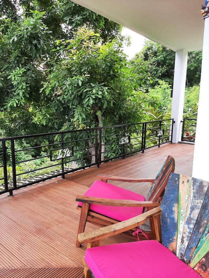 Liri Villa - Ocean, Hills, Valley View Lovina  Luaran gambar