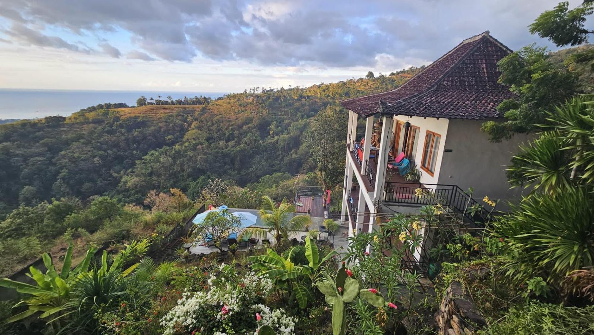 Liri Villa - Ocean, Hills, Valley View Lovina  Luaran gambar